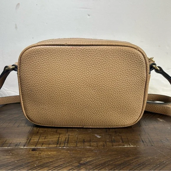 Gucci Beige Leather Crossbody Bag with Tassel - Picture 2 of 10